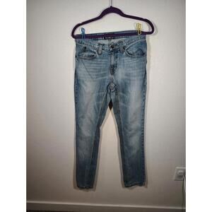 Free World Women Denim Jeans Messenger %100 Cotton Straight leg LIght Wash Sz 30